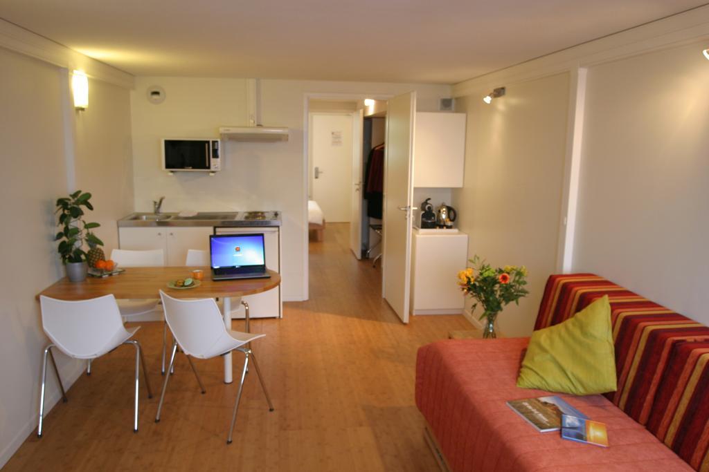 Hotel Pierre Blanche Chatillon-en-Michaille Oda fotoğraf